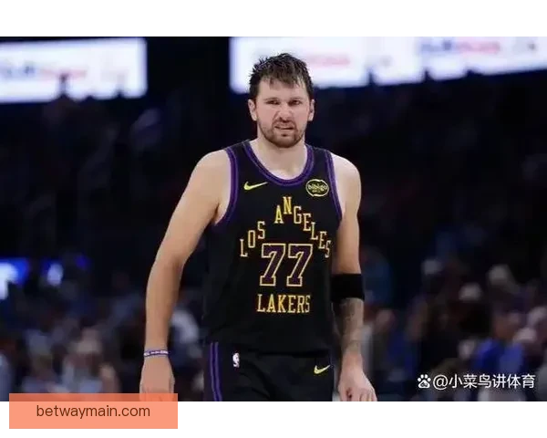 东契奇二级腿筋拉伤 湖人夺冠机会骤降至150赔1