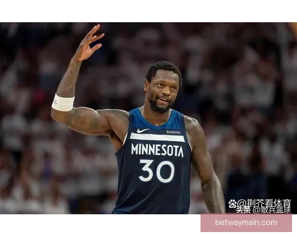 森林狼官方宣布麦克丹尼尔斯左膝髌腱炎确诊 将列入每日观察名单